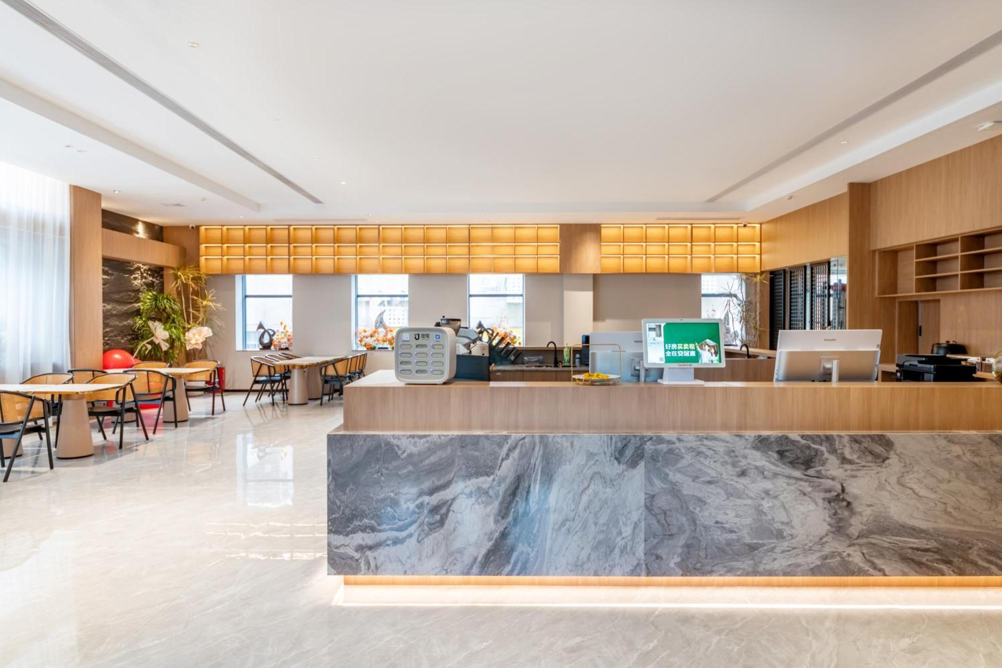 Luyue Hotel Movie Hotel Huaqiangbei Convention And Exhibition Center Branch Sencsen Kültér fotó